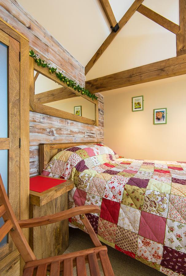 Widbrook Barns Bed and Breakfast Bradford-On-Avon Exteriör bild