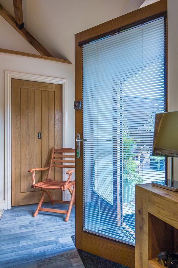 Widbrook Barns Bed and Breakfast Bradford-On-Avon Exteriör bild