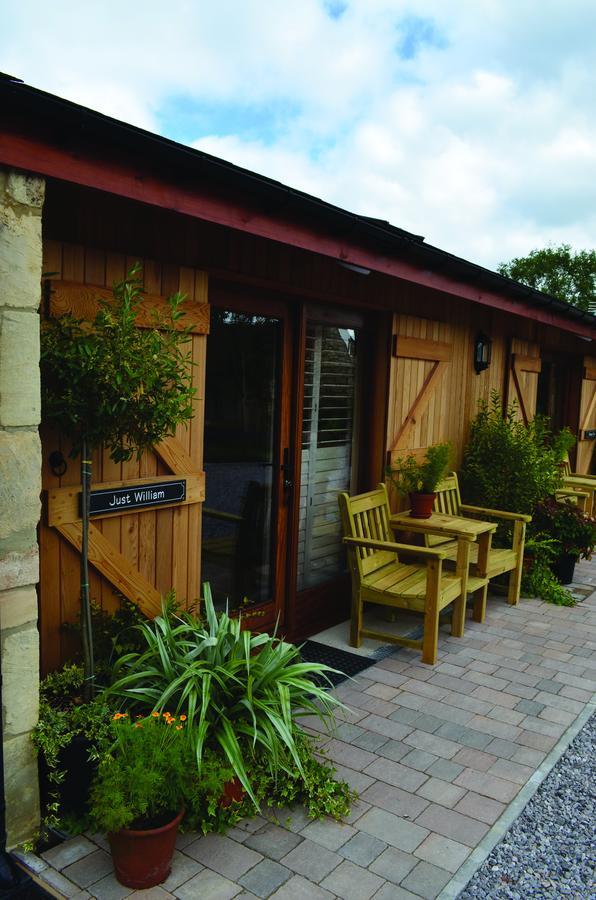 Widbrook Barns Bed and Breakfast Bradford-On-Avon Exteriör bild