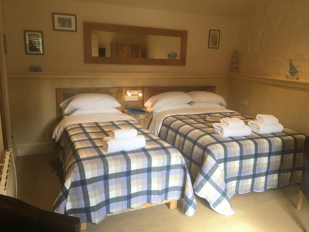 Widbrook Barns Bed and Breakfast Bradford-On-Avon Exteriör bild