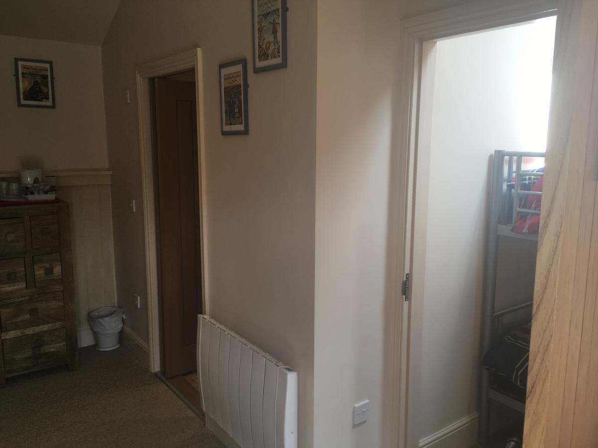 Widbrook Barns Bed and Breakfast Bradford-On-Avon Exteriör bild